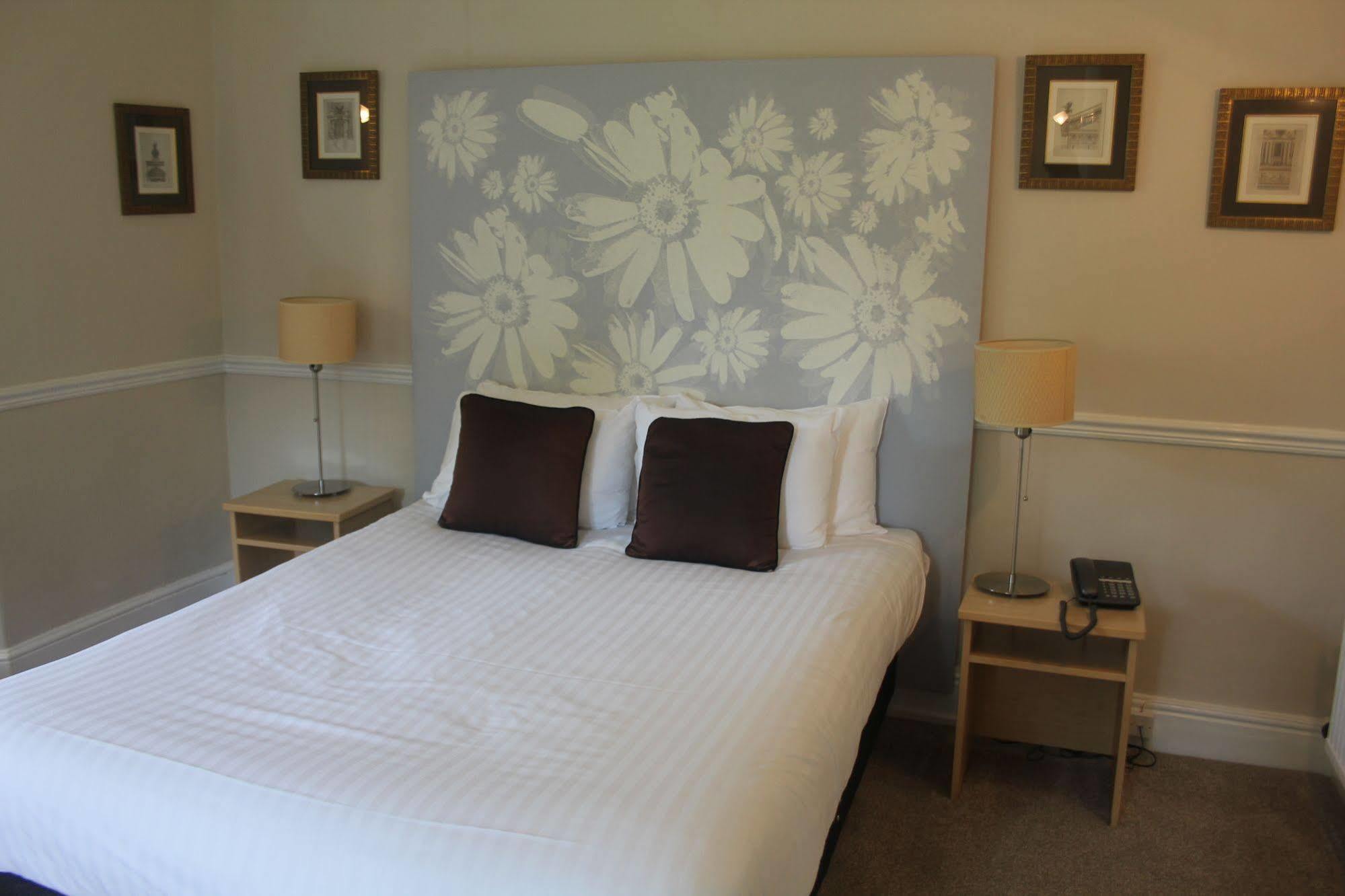 Nant Ddu Lodge Hotel & Spa Merthyr Tydfil Bagian luar foto