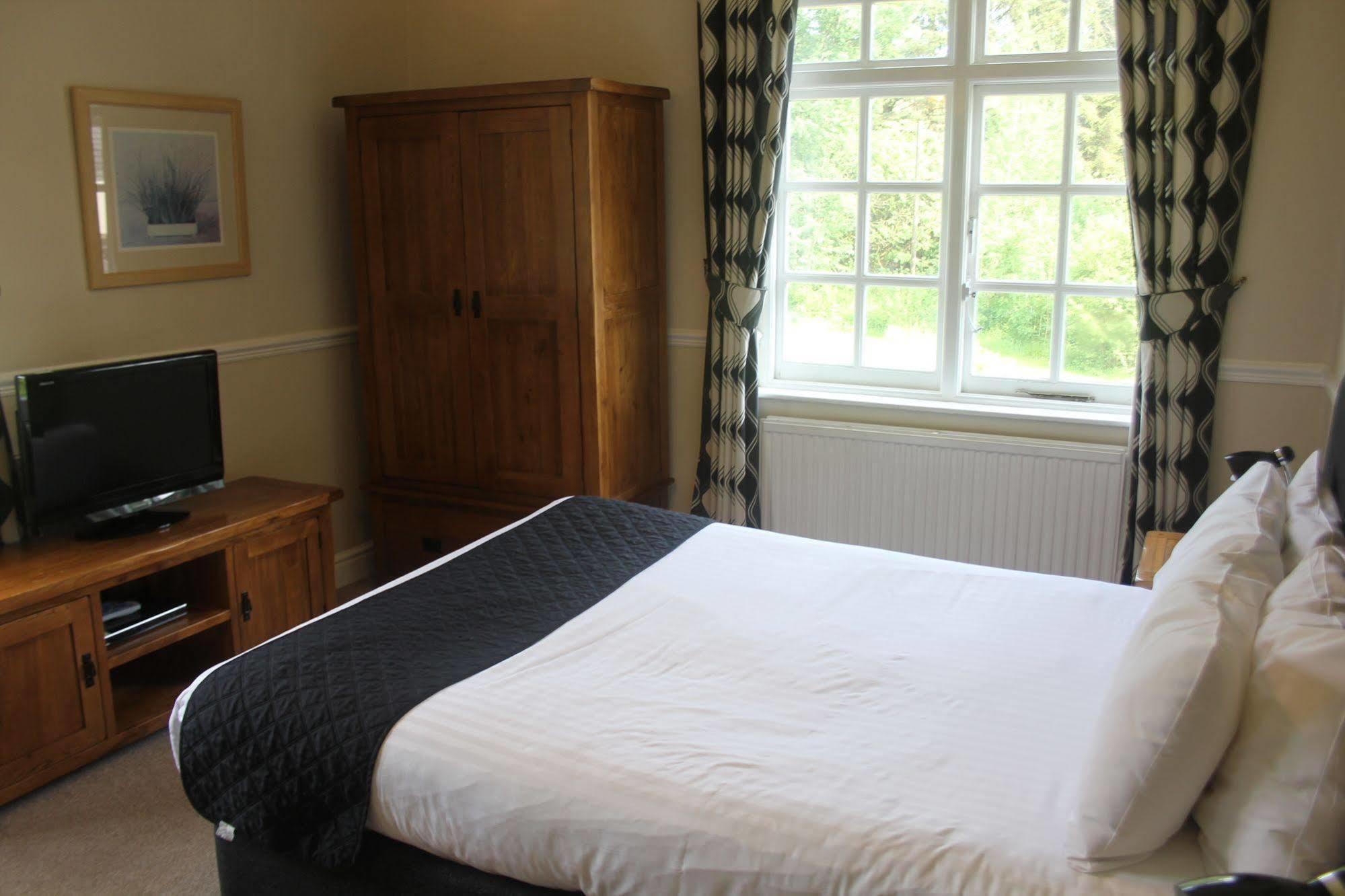 Nant Ddu Lodge Hotel & Spa Merthyr Tydfil Bagian luar foto